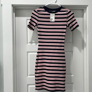 NWT. H&M T-shirt dress. Size 4